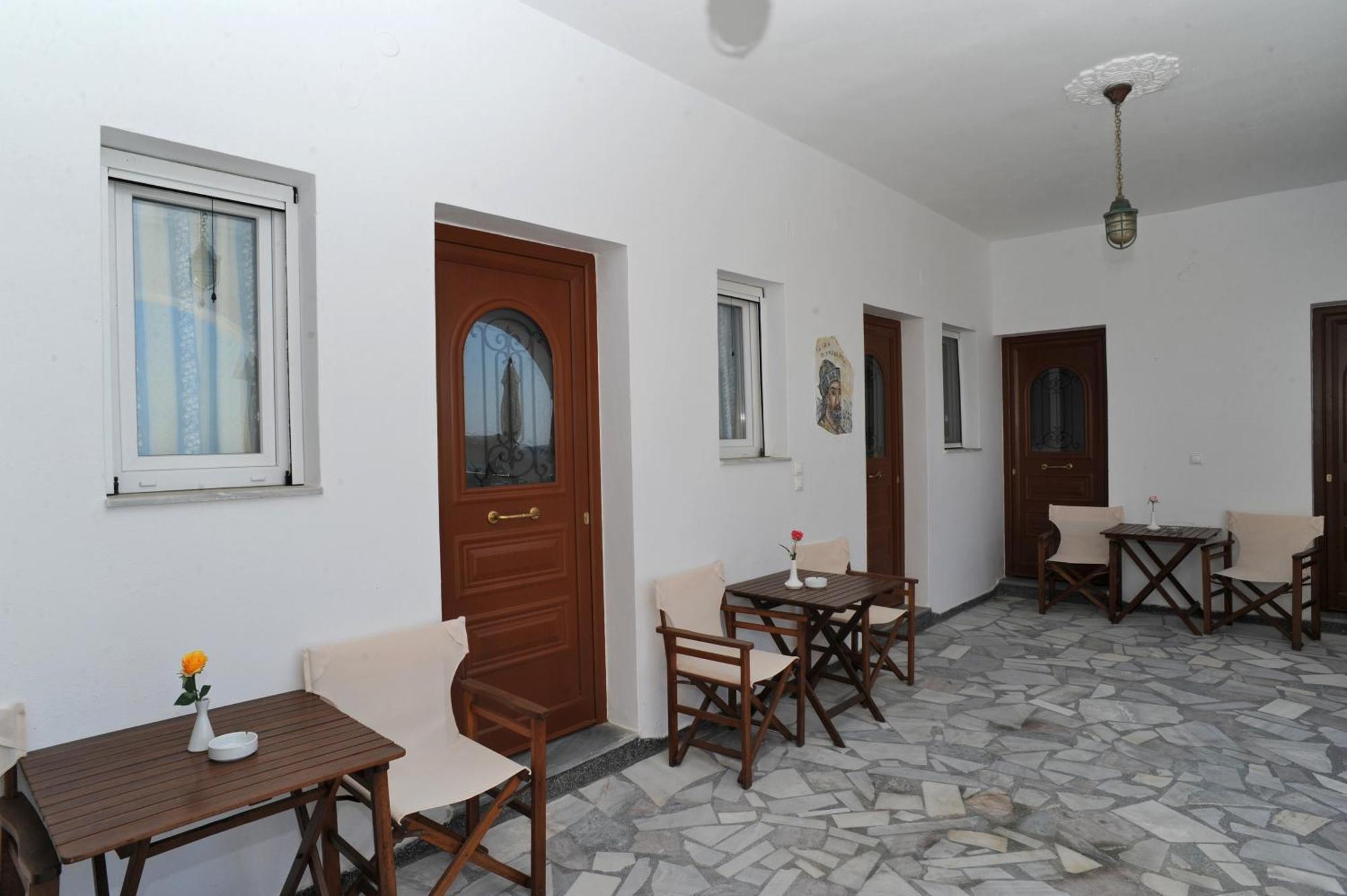 Kionia Apartments Экстерьер фото